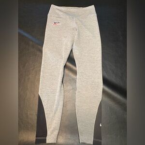 Nike Dri/Fit The Nike One Tight Fit Gray Form-Fitting 7/8 Leggings size M NWT